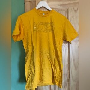 Apple American Apparel Size M Gold “Apple Field Trip” t-shirt staff only option